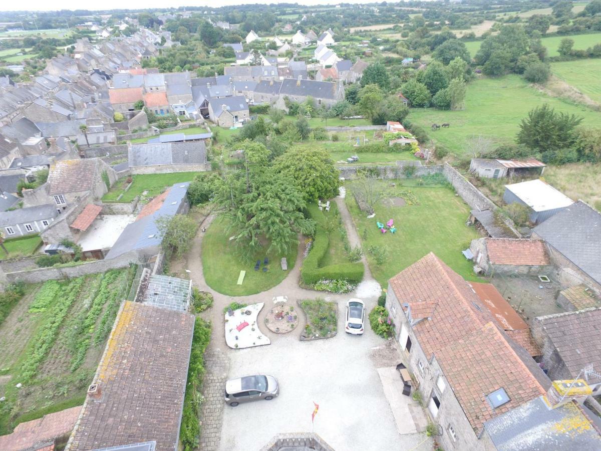 La Tourelle En Normandie Saint-Pierre-Eglise ภายนอก รูปภาพ
